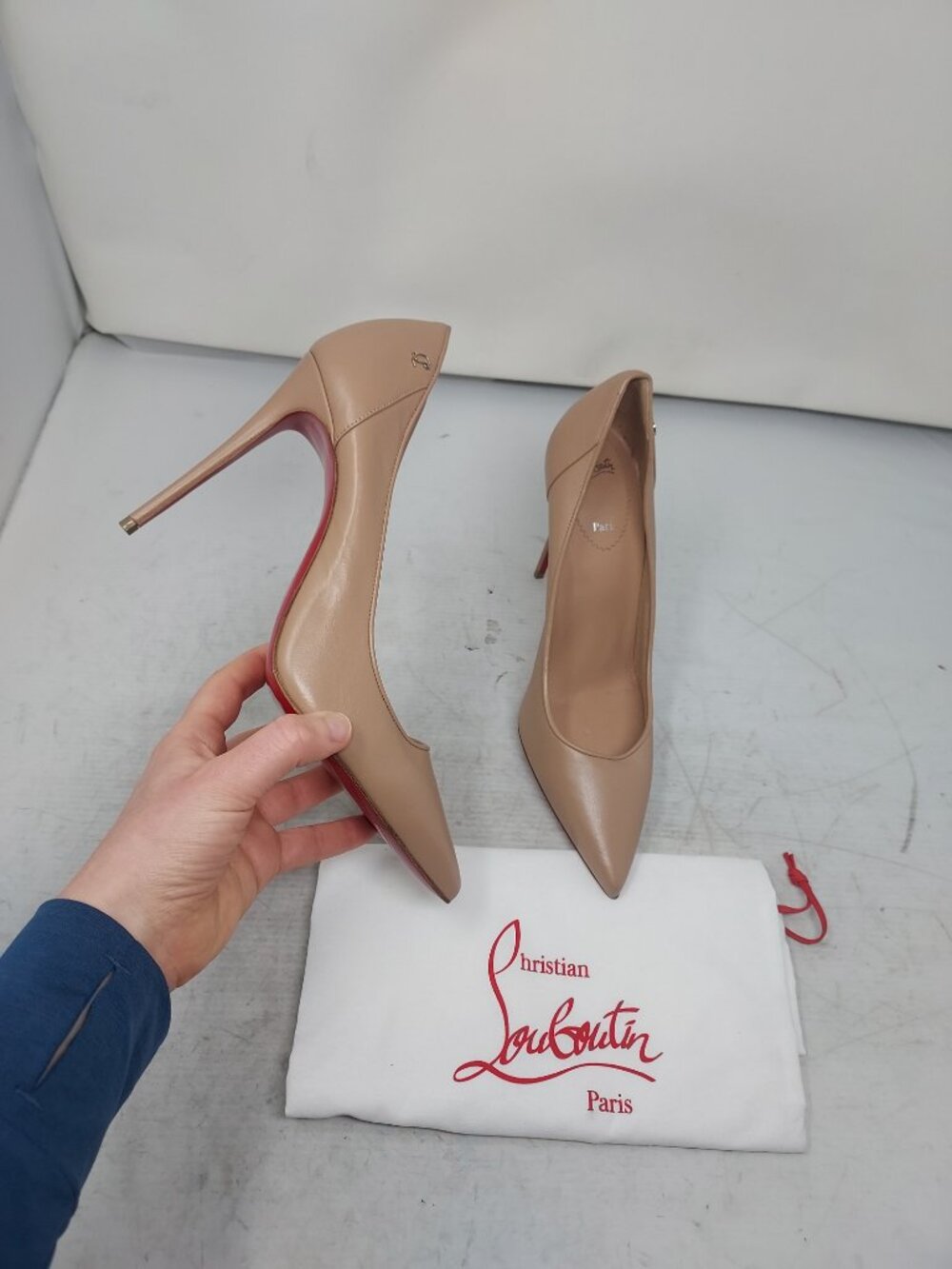 CHRISTIAN LOUBOUTIN Sporty Kate Nude Pump Heel Shoe Size EU 39.5 US 9.5 WOMENS N